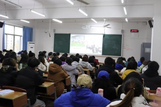 怀化学院爆料新闻视频播放 第2张 怀化学院爆料新闻视频播放 第2张