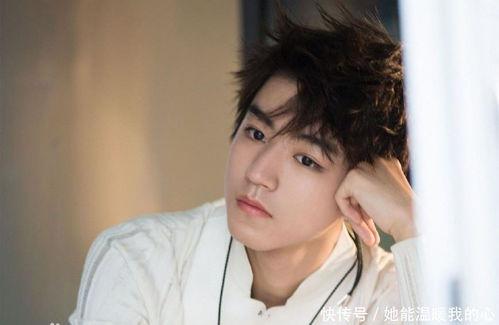 娱乐圈吃瓜小说双男主文,瓜田里的甜蜜邂逅  第3张