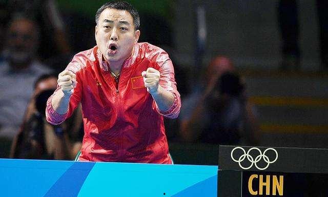 刘国梁爆料年轻时的视频,年轻时的运动风采与奋斗历程