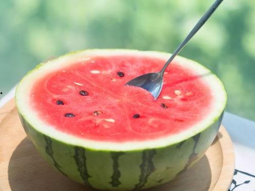 qq网红吃瓜推荐,带你领略娱乐圈幕后风云  第2张 qq网红吃瓜推荐,带你领略娱乐圈幕后风云  第2张