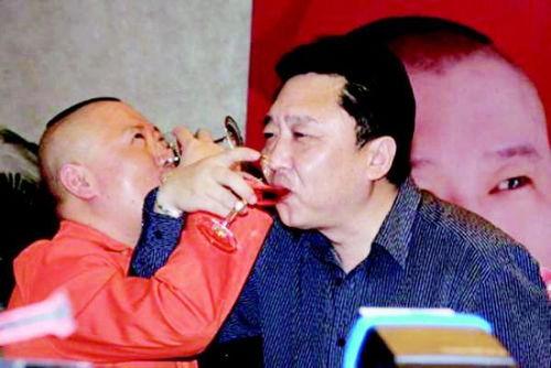 于谦娱乐吃瓜是真的吗视频,真相揭秘 第2张 于谦娱乐吃瓜是真的吗视频,真相揭秘 第2张