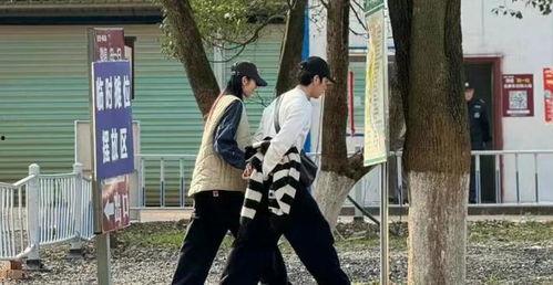 狗仔爆料刘雯视频播放全集  第1张